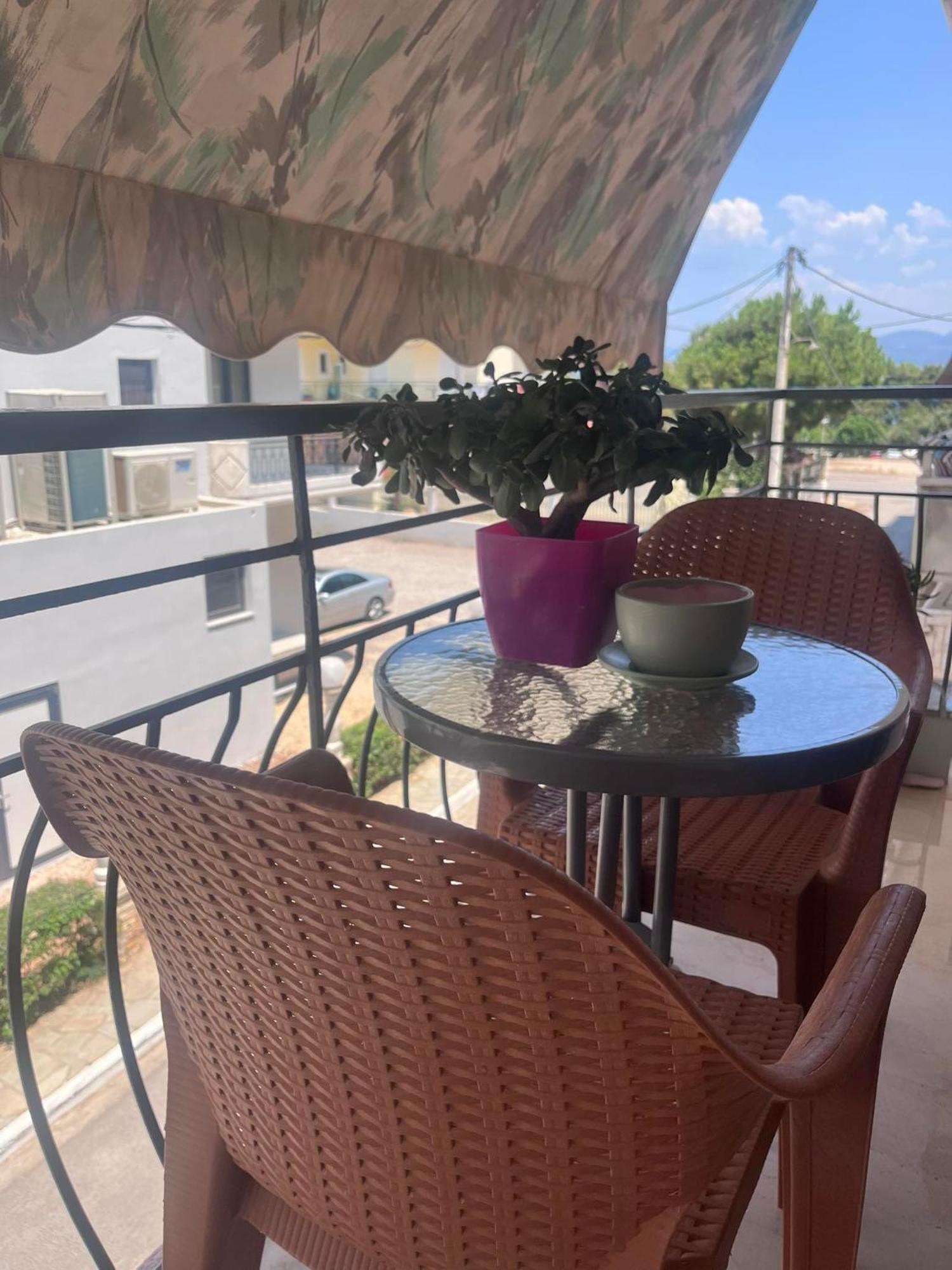 Studios Μιχαλαρεα Kyparissia Luaran gambar